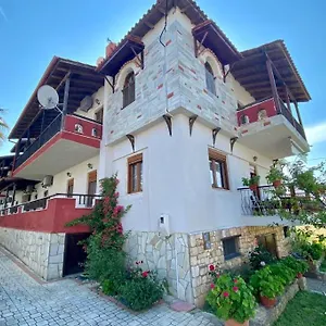 Apartament Aloni, Afytos