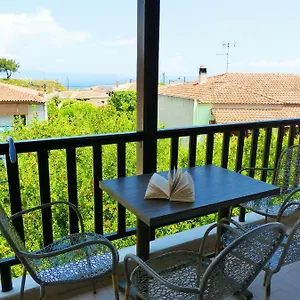 Apartament Yannis, Afytos