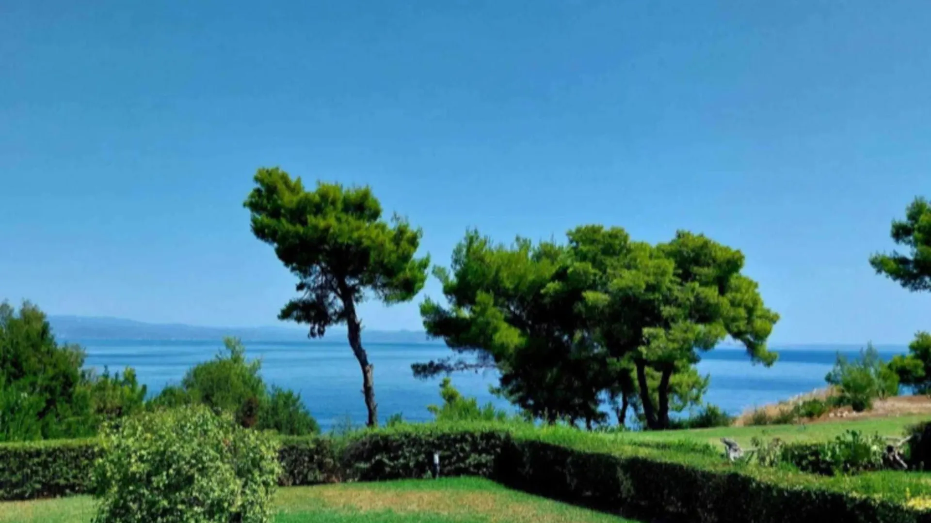 Holiday home #Luxlikehome Afytos Golden Sunrise