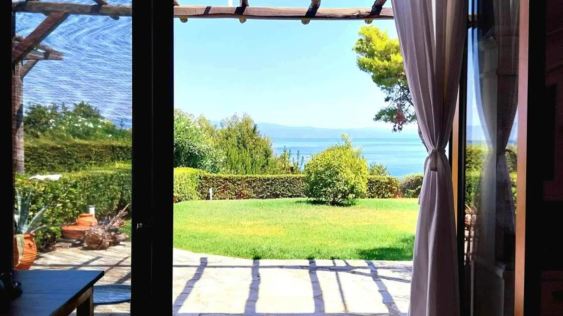 #Luxlikehome Afytos Golden Sunrise Holiday home